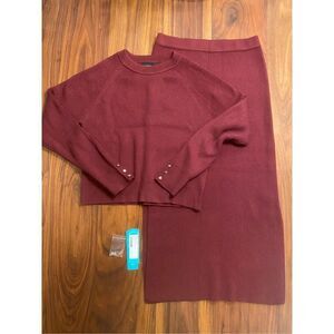 Fortune + Ivy Women's Burgundy Annella Fitted Ribbed Top & Skirt Set Small NWT